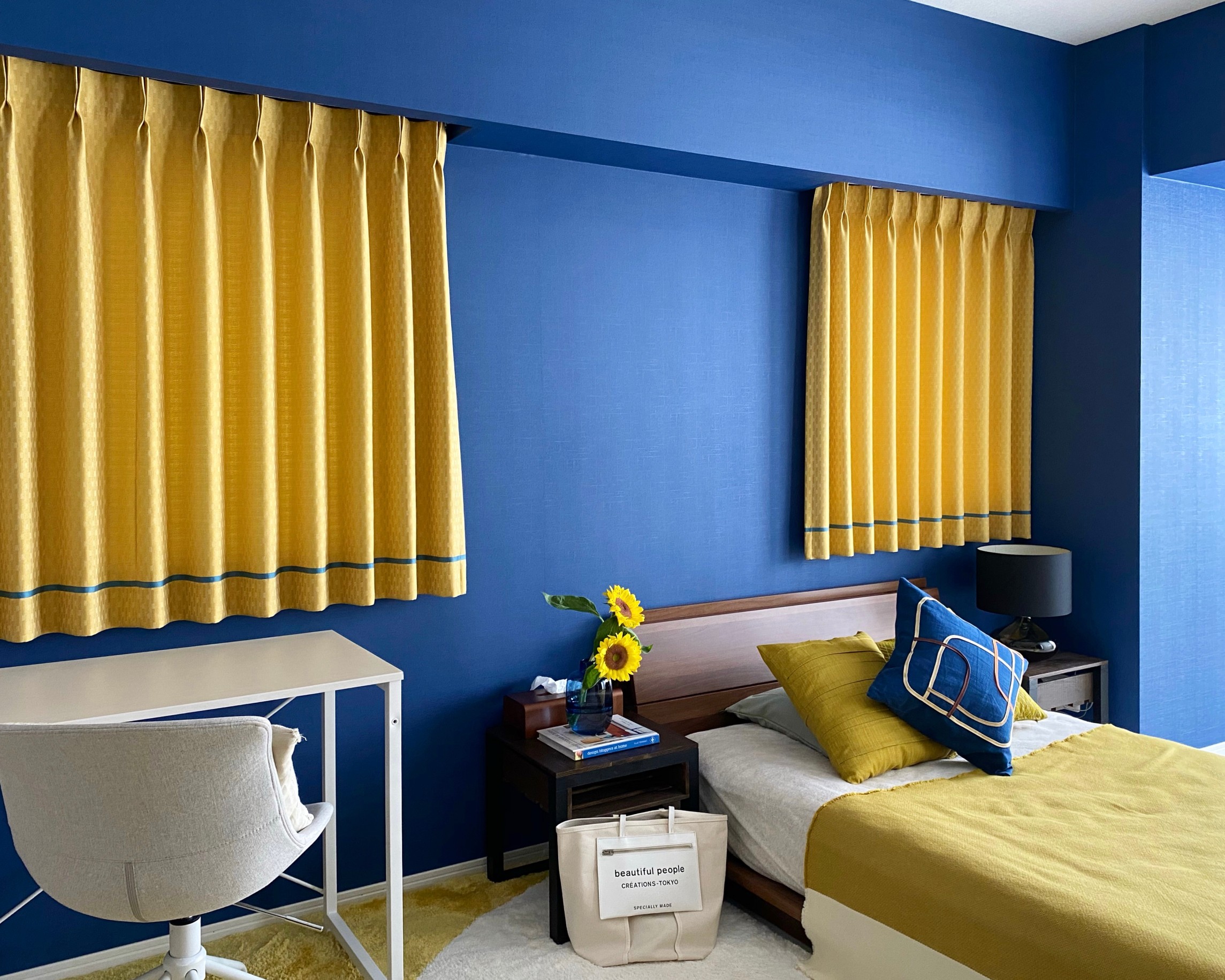 おしゃれで個性的な寝室インテリアの作り方 5畳 12畳 東京のマンション 個人邸のアート インテリアデザイン Studio Del Sol